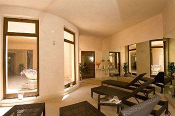 Falconara Charming House & Resort