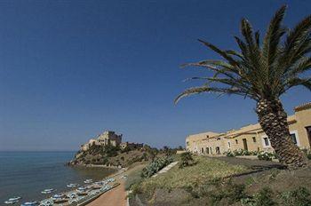 Falconara Charming House & Resort