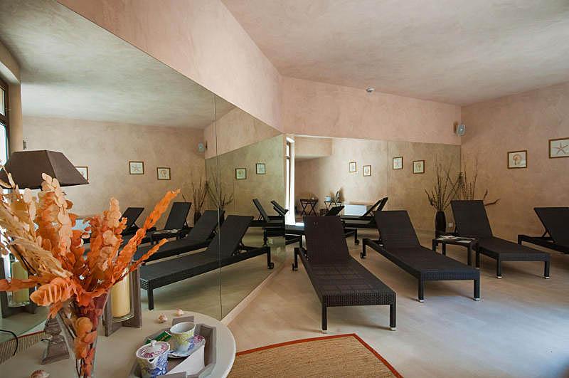 Falconara Charming House & Resort