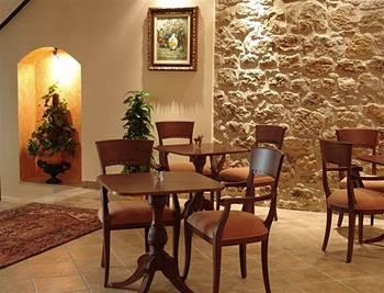 Gangi Hotel