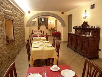 Gangi Hotel