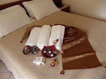 Gangi Hotel