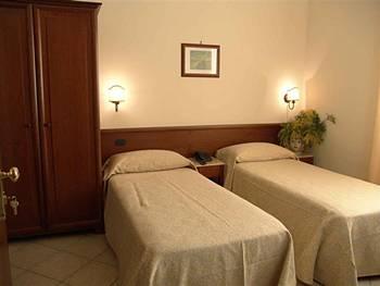 Gangi Hotel