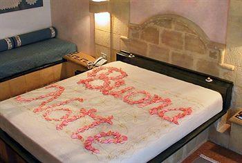 Himera Polis Hotel
