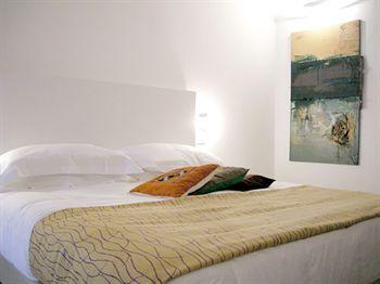 Kalaonda Plemmirio Hotel
