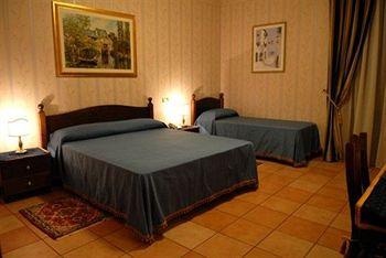 Отель Hotel Villa Romeo Италия, Катания, фото 7