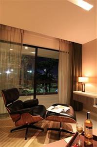 Summit Windmill Golf Residence