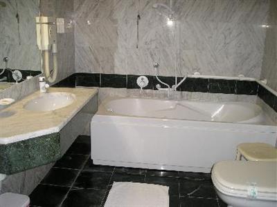 Park Hotel Villa Leon D'oro