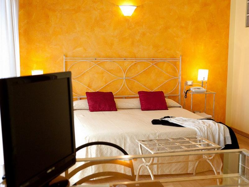 Hotel Italia