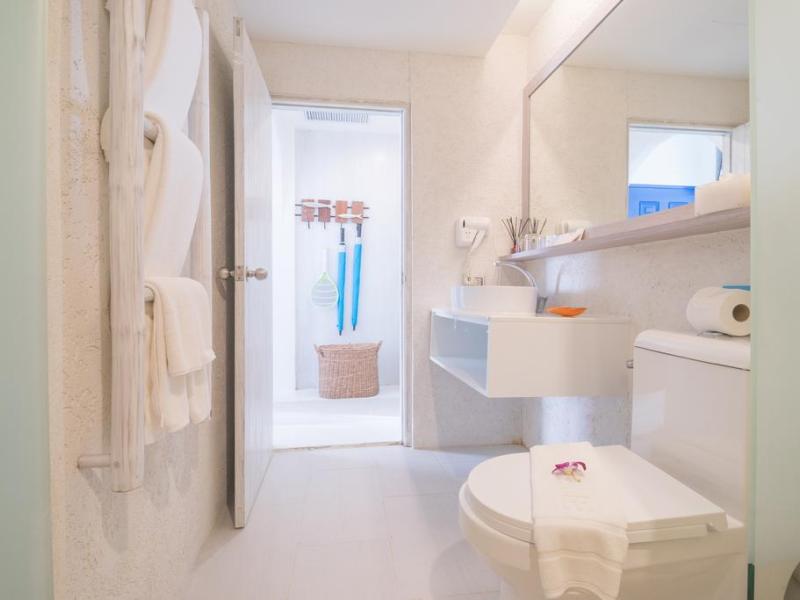 Ocean Breeze Resort Khaolak