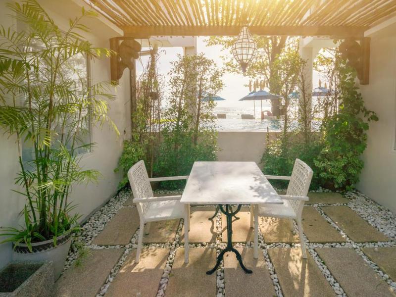 Ocean Breeze Resort Khaolak