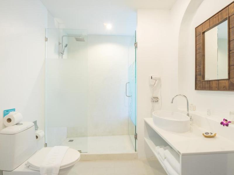 Ocean Breeze Resort Khaolak