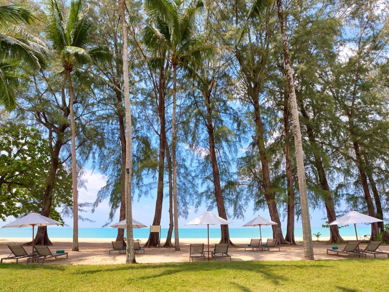 Outrigger Khao Lak Beach Resort