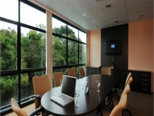 Amazon Jungle Palace