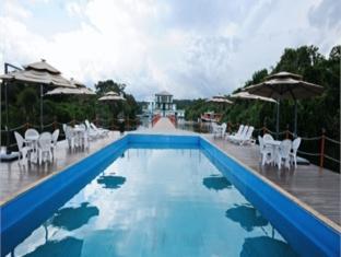 Amazon Jungle Palace