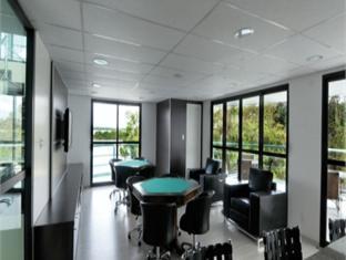 Amazon Jungle Palace