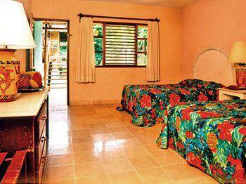 Chicanna EcoVillage Resort