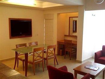 Ambiance Suites Cancun