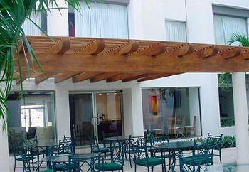 Ambiance Suites Cancun
