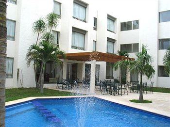 Ambiance Suites Cancun