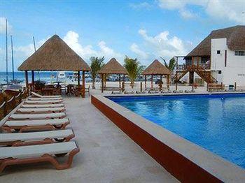 Ambiance Suites Cancun