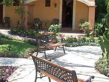 Hacienda San Miguel Hotel & Suites