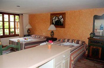 Hacienda San Miguel Hotel & Suites