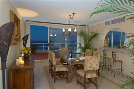Villa del Palmar Beach Resort