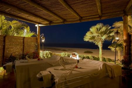 Villa del Palmar Beach Resort