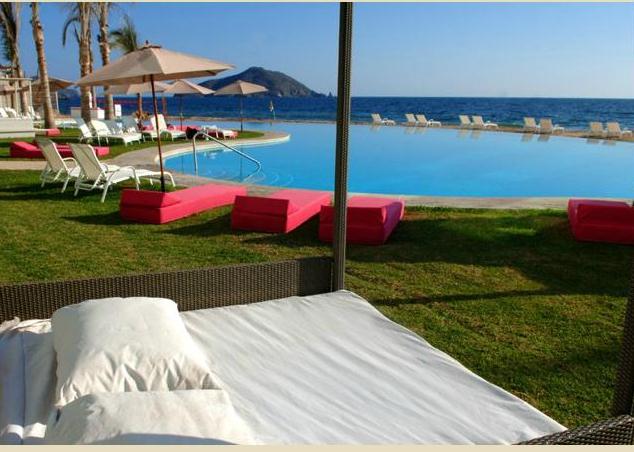 Crowne Plaza Resort