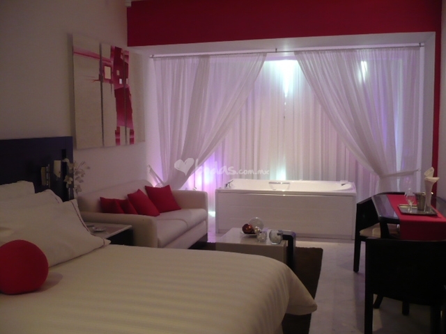 Crowne Plaza Resort