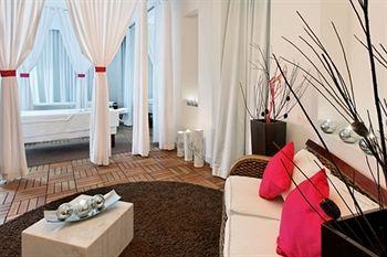 Crowne Plaza Resort