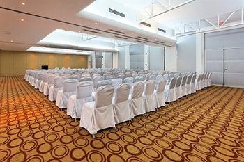 Crowne Plaza Resort