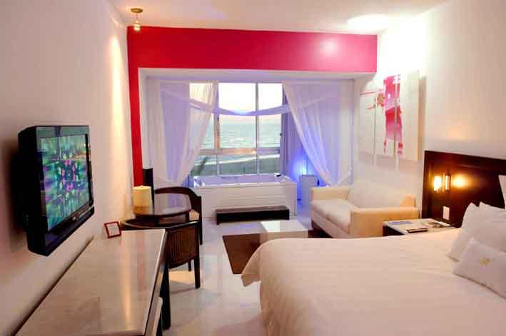 Crowne Plaza Resort