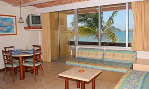 Las Flores Beach Resort