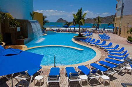 Las Flores Beach Resort