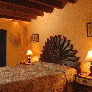 Las Rocas Resort & Spa
