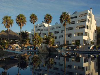 Las Rocas Resort & Spa
