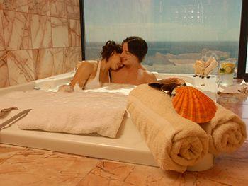 Las Rocas Resort & Spa