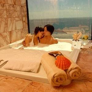 Las Rocas Resort & Spa