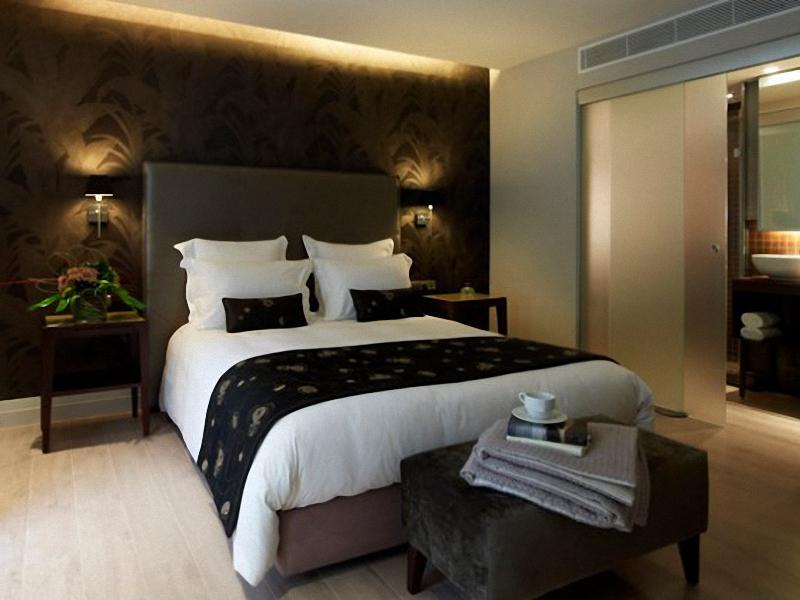 The Y Hotel