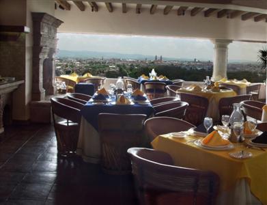 Villa San Jose Hotel & Suites