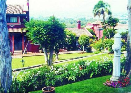 Villa San Jose Hotel & Suites