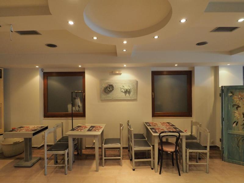 Dias Hotel