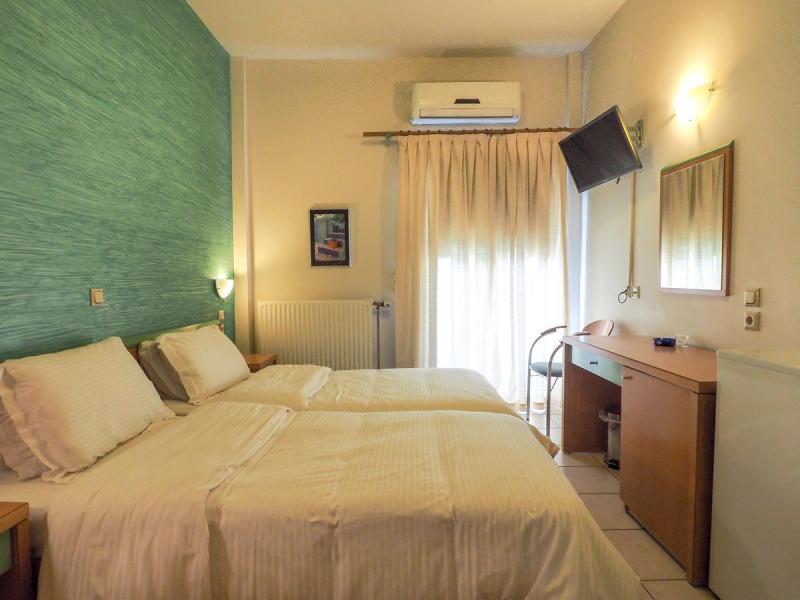 Dias Hotel