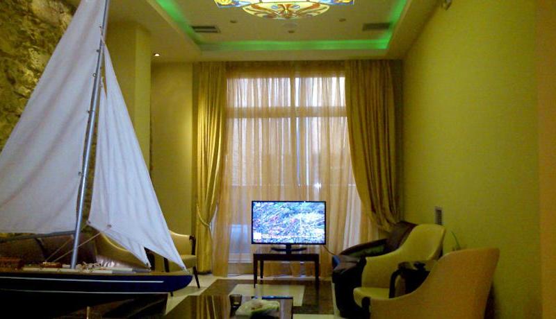 Eva Hotel
