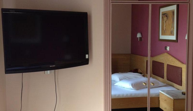 Eva Hotel