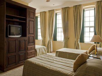 A Casa Das Portas Velhas