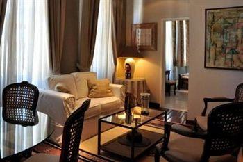 A Casa Das Portas Velhas