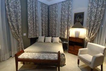 A Casa Das Portas Velhas